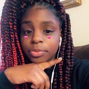 Meet your Posher, Amyia